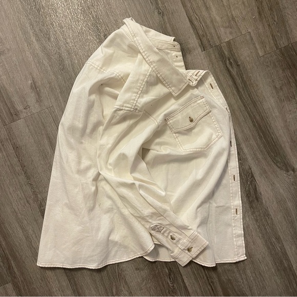 American Eagle White Jean Jacket - Picture 1 of 2